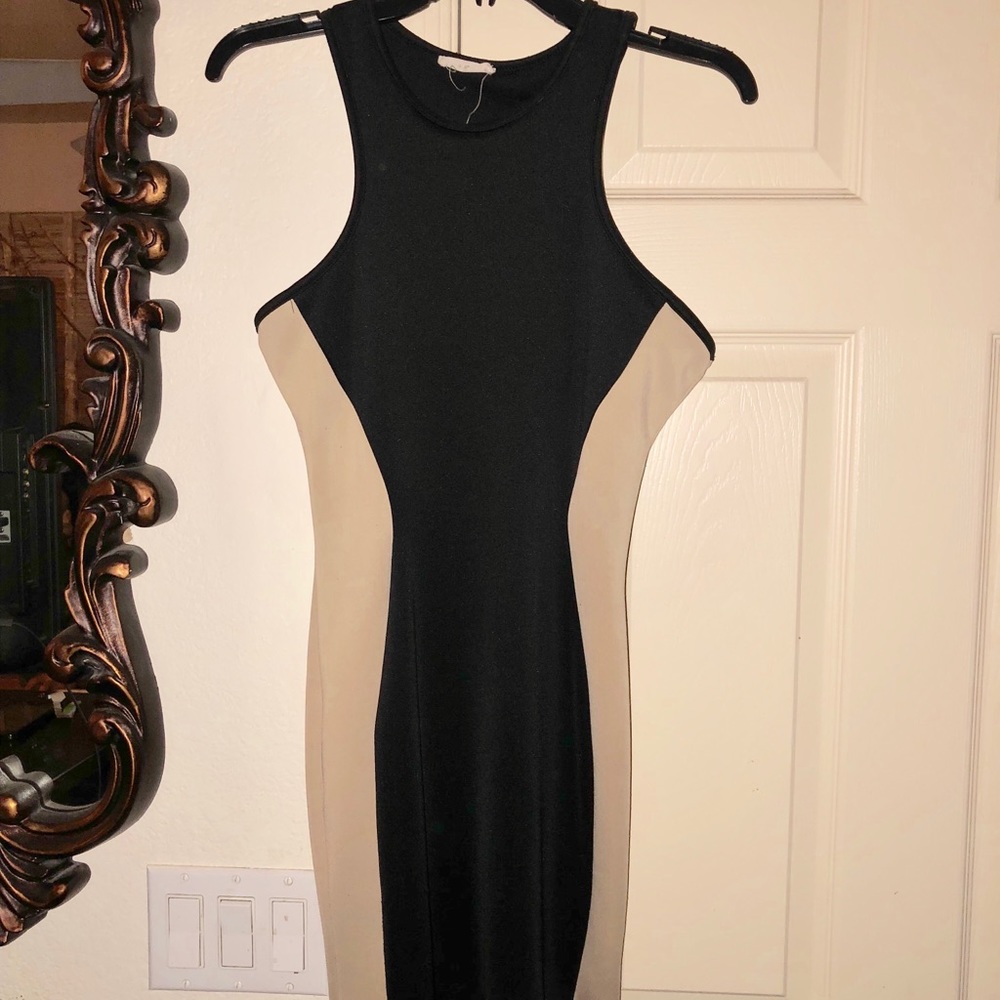 Black and cream curvy dress